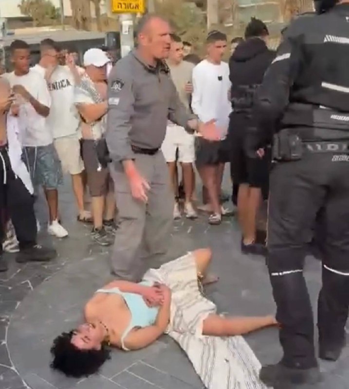 אירוע אלימות בחוף בוגרשוב: אישה נעצרה לאחר עימות עם נערים