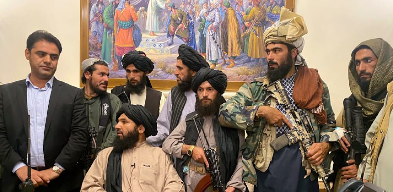 קוד עונשין חדש באפגניסטן מאפשר לבעלים להכות נשים וילדים בתנאים "מוגדרים"  על פי ההוראות החדשות, בעל שגורם לשברים נראים לעין או לפציעות באמצעות מה שהקוד מכנה "כוח מגונה" עלול להישפט לעונש מקסימלי של עד