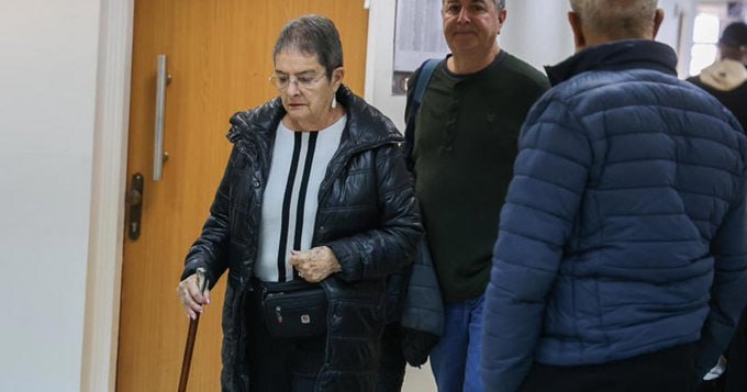 קרול פסלר, בת 81 מנתניה קיבלה שנת מאסר על עבירת הפקרה, אחרי שדרסה למוות את הילד רפאל אדנה בן ה- 4 על פי כתב האישום פסלר פגעה במאי 2023 ברפאל בעת שחצה את הכביש עם סבו, ואז המשיכה בנסיעה בלי להזעיק כוחו