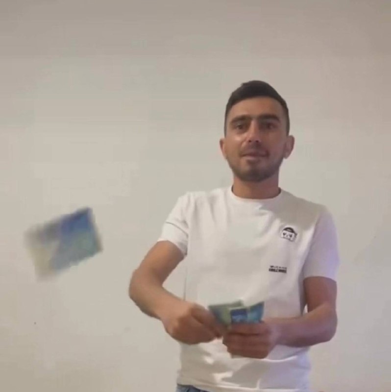 פלקס עם שטרות של 200 שקל בדירה שנראית כמו תא מעצר: נכנסנו לטיקטוק של חי נפתלי